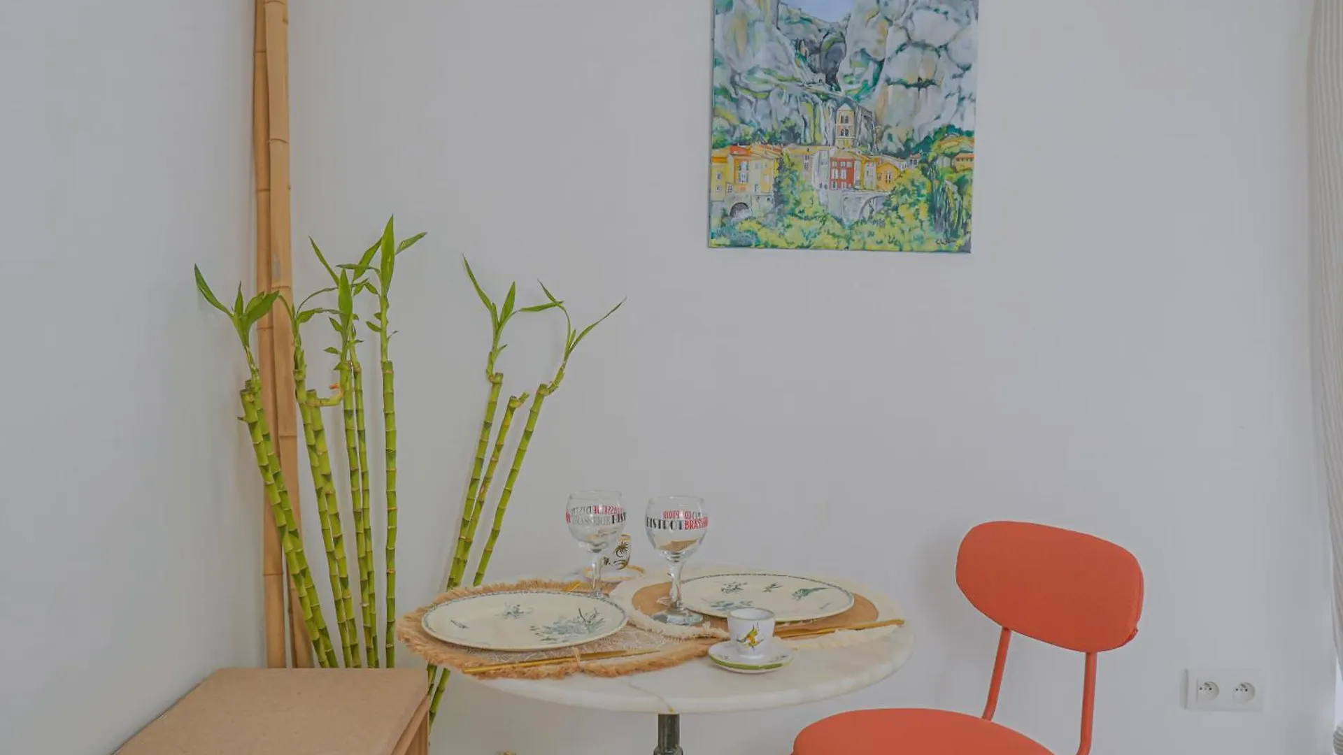 Studio Charmant A Moustiers Au Coeur Du Village France